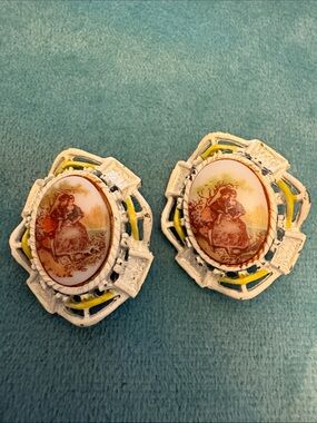 Vintage Hand Painted Porcelain Cameo Clip Earrings in White/Yellow Metal Setting